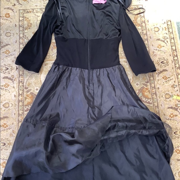 Dress. Black. Glamorous, elegant, comfortable! - Picture 7 of 10